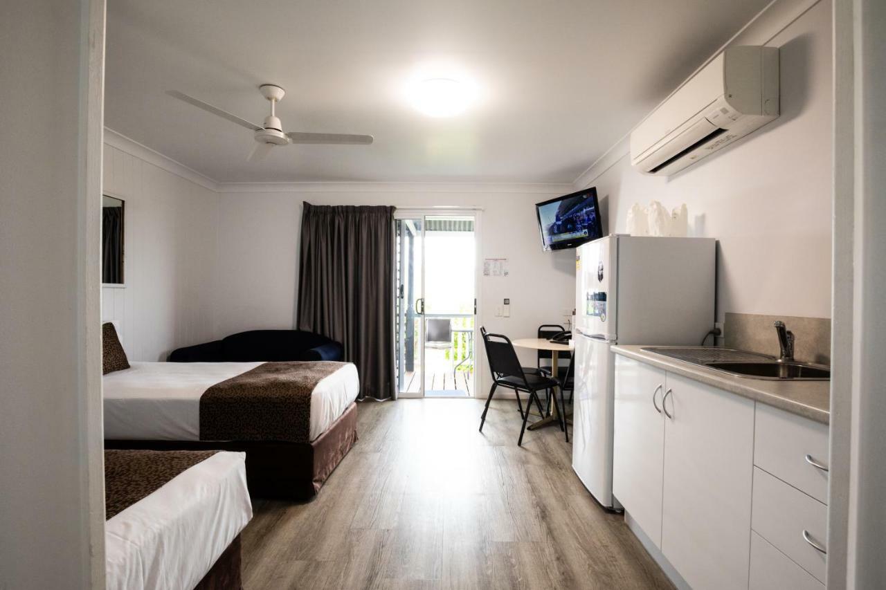 Hotel Settlers Biloela Exterior photo