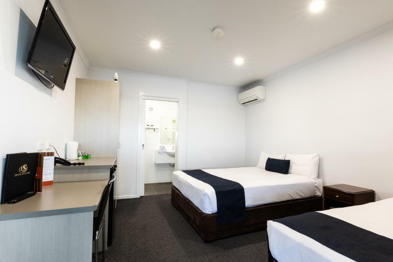 Hotel Settlers Biloela Exterior photo